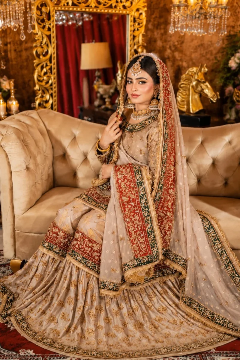 Mah-e-Zareen